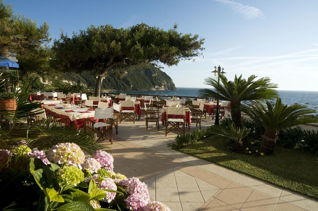 Hotel Villa Bianca Forio  Exterior photo